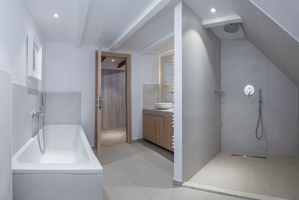 Фото Beachfront Villa Feodora Grande