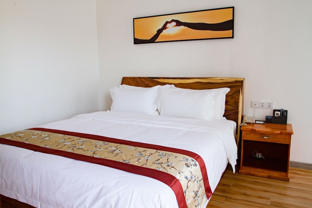 Фото Junlan Hotel