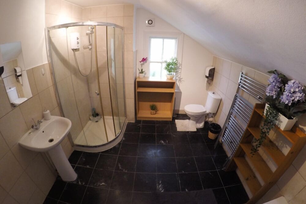 Фото Hollybush Row Rooms