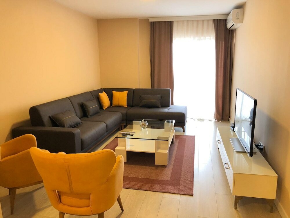 Фото Downtown Apartments