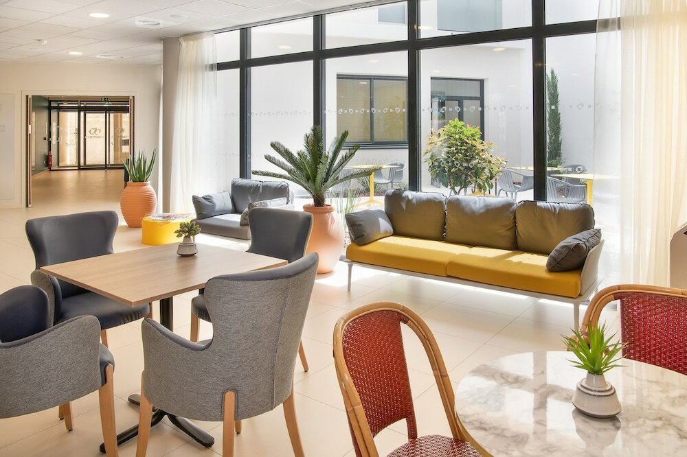 Фото отеля 2