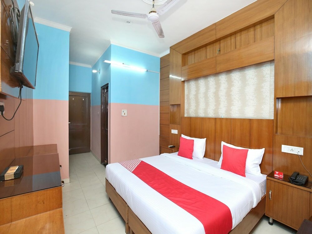 Фото Oyo 5906 Hotel Parvaaz