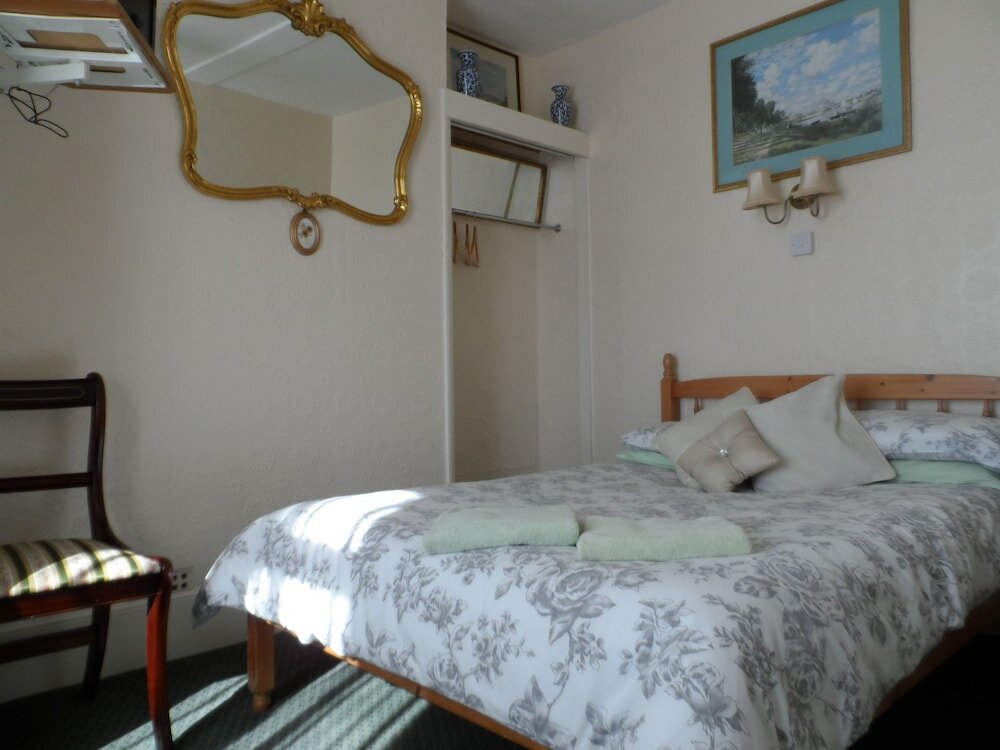 Фото St Martin's Guest House