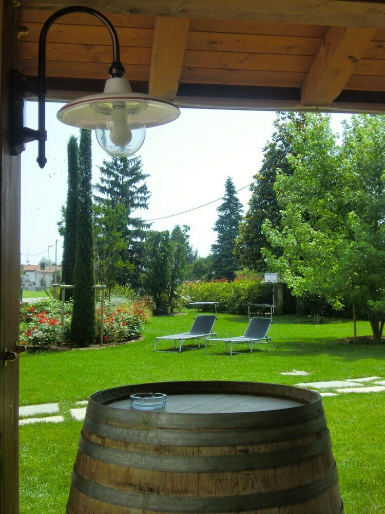 Фото Agriturismo La Rosta