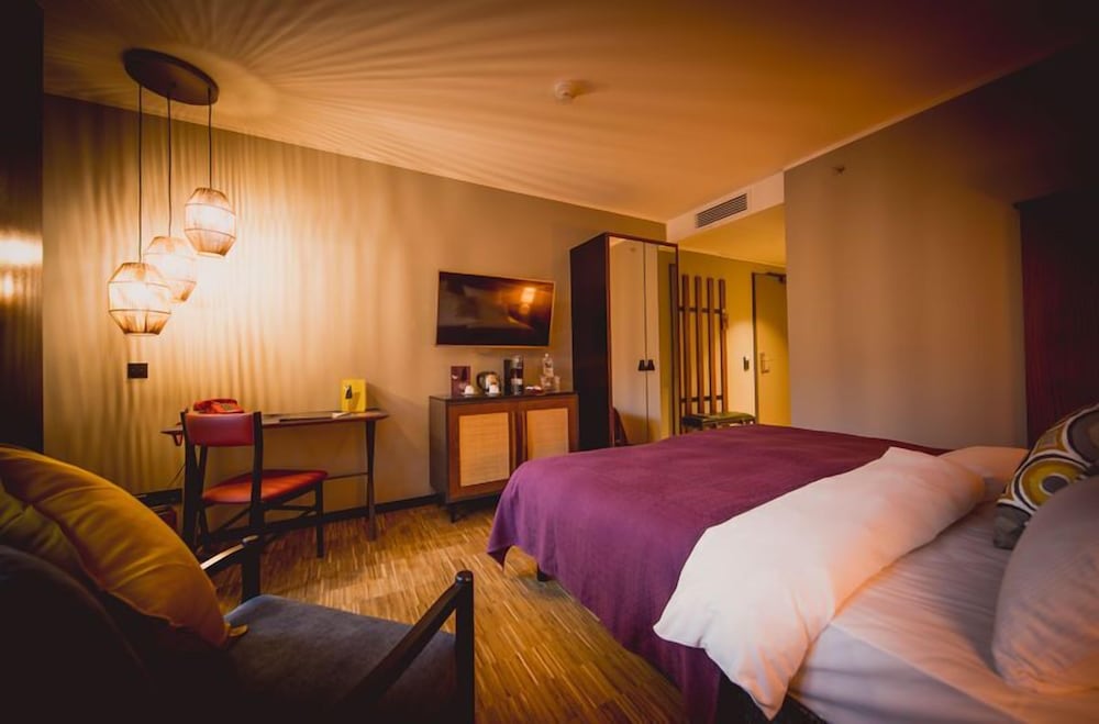 Фото Henri Hotel Düsseldorf Downtown