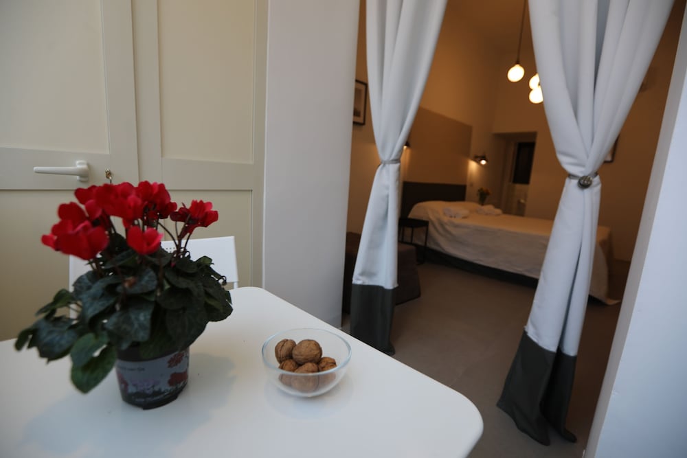 Фото The Station Napoli B&B