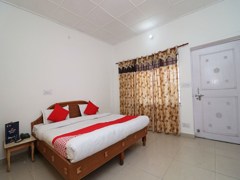 Фото Oyo 15022 Snow Point Inn