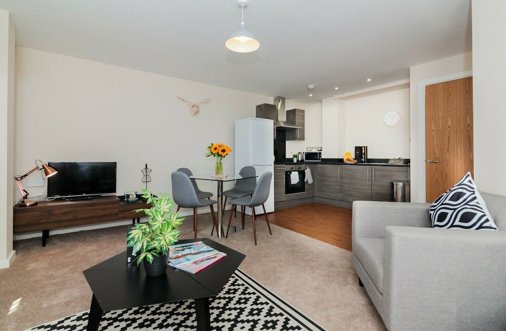 Фото Approved Serviced Apartments Park Rise