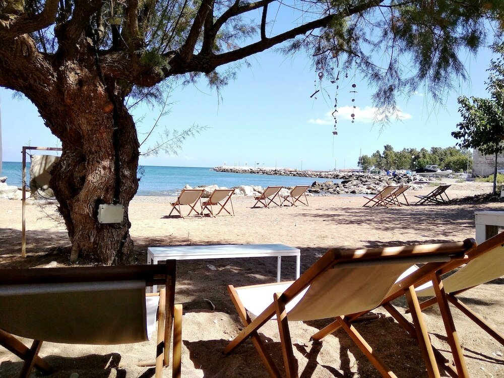 Фото Sarantakis Apartments