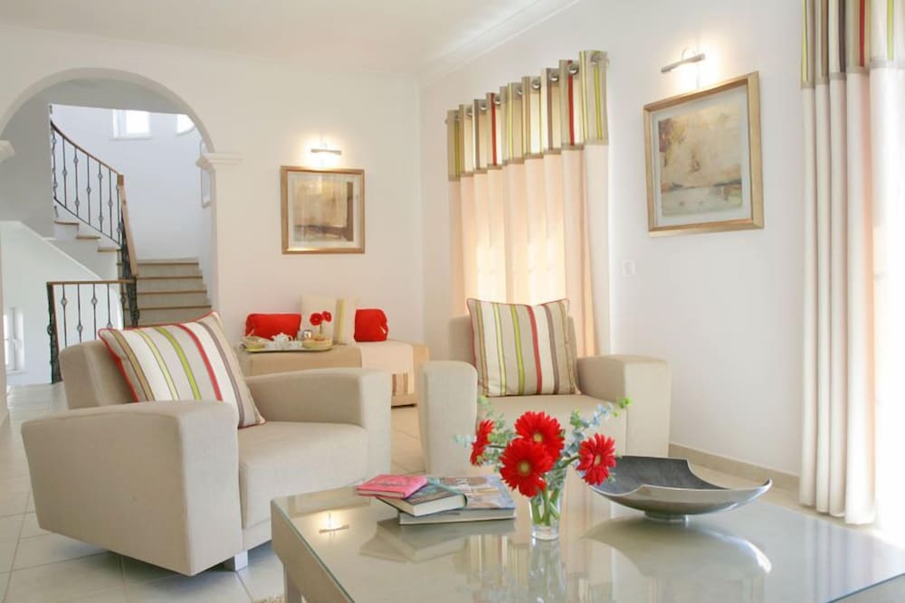 Фото Quinta da Encosta Velha Golf & Leisure Village