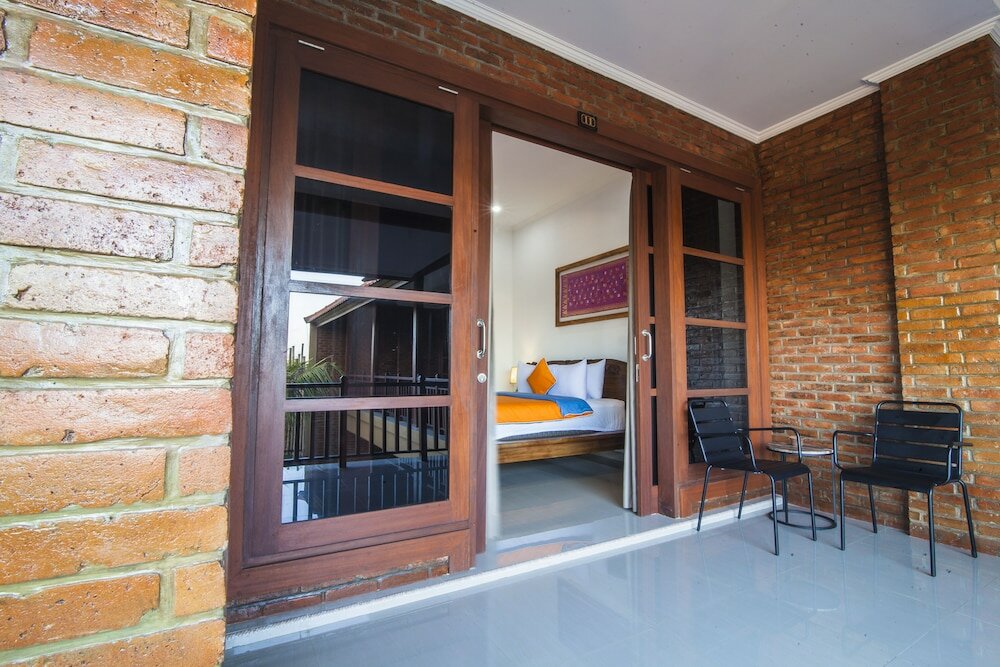 Фото Wiras Village