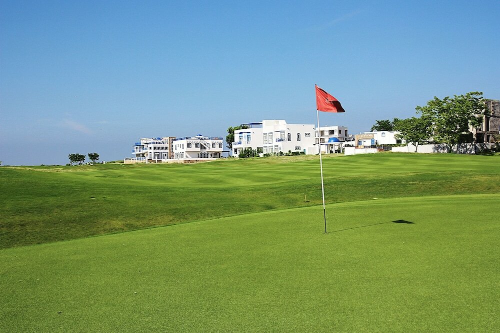 Фото Thunderbird Resorts - Poro Point