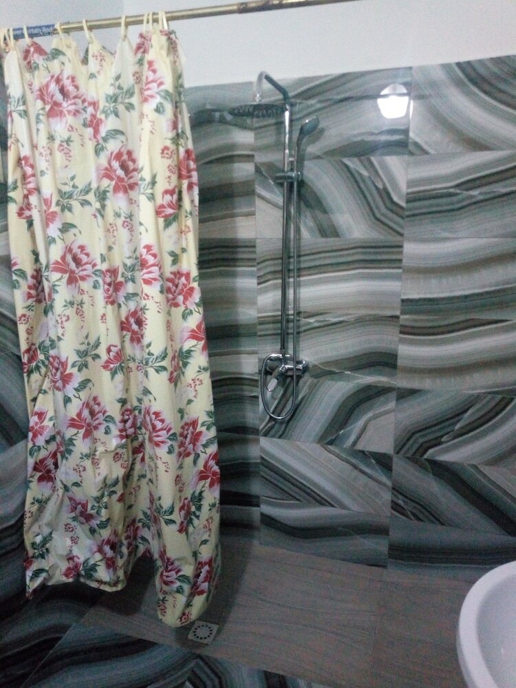 Фото Zambezi Inn Hotel