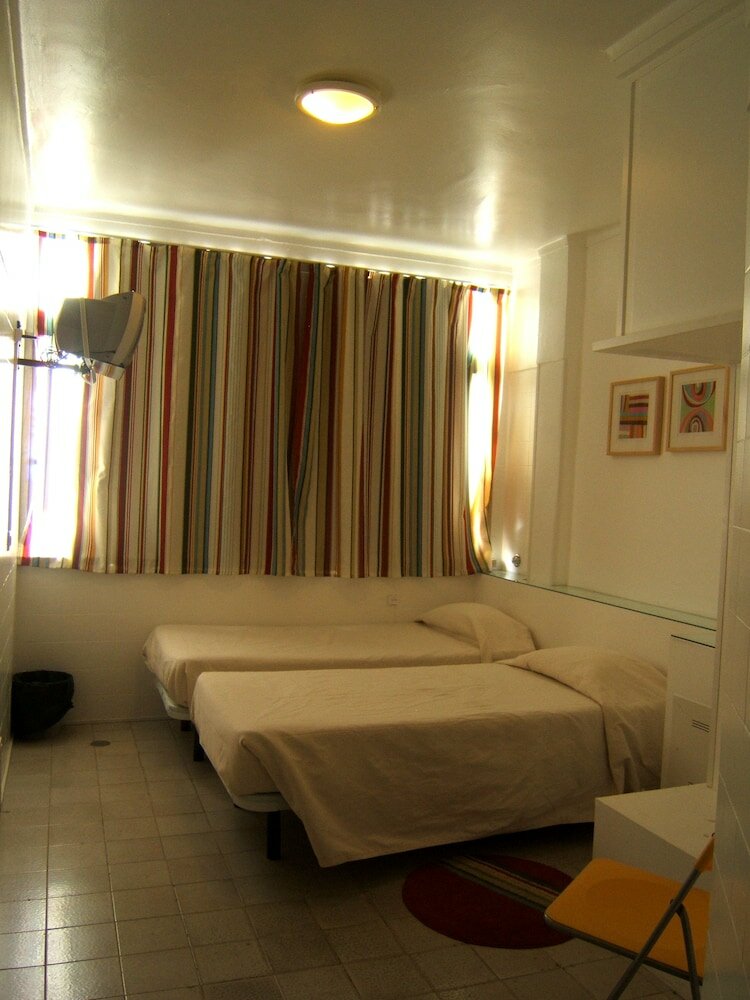 Фото Residencial Jardim da Amadora