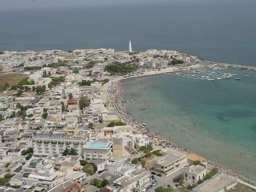 Внешний вид отеля Eden Beach Club в Фасано, фото 4