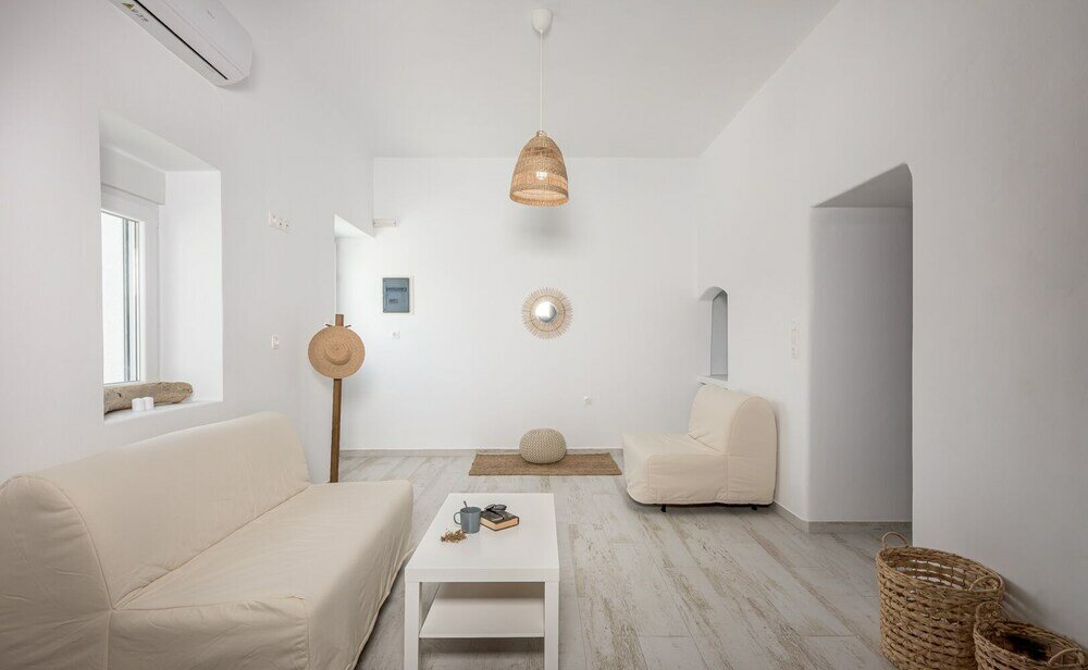 Фото Salty Caves Apartments Milos