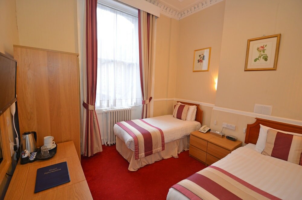 Фото Park Grand Mayfair