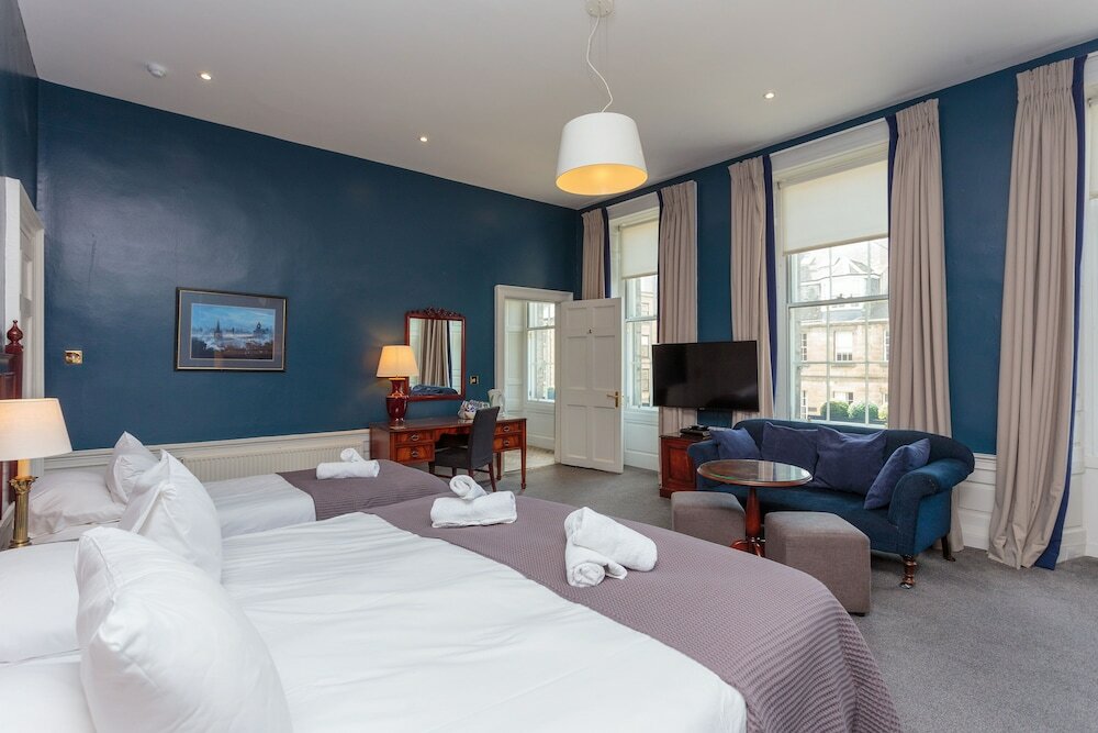 Фото No. 53 Frederick Street