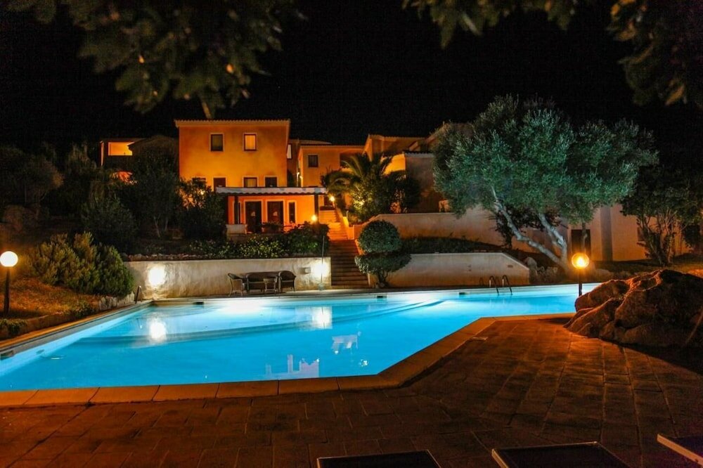 Фото Hotel Micalosu