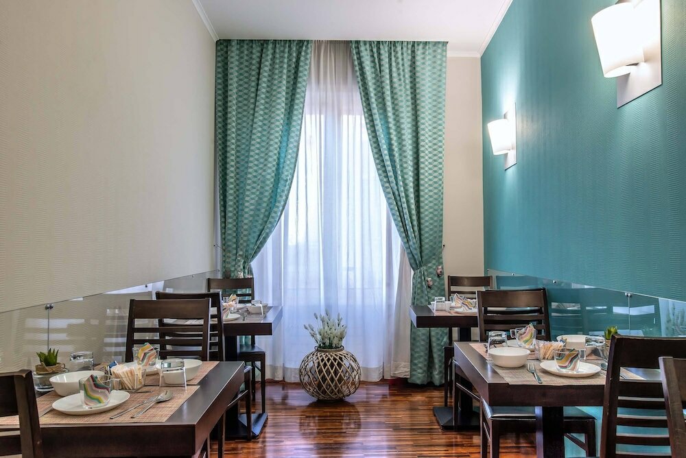 Фото Merulana Inn