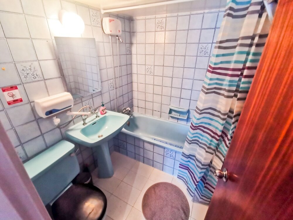 Фото Flirty Flamingo Seaview Seafront Apartment