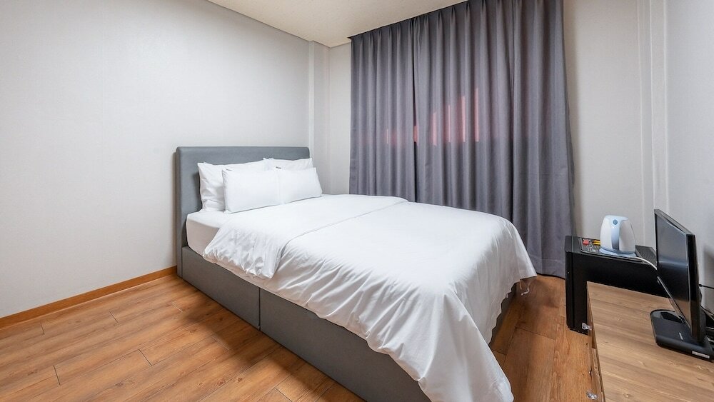 Фото Gyeongju Jang