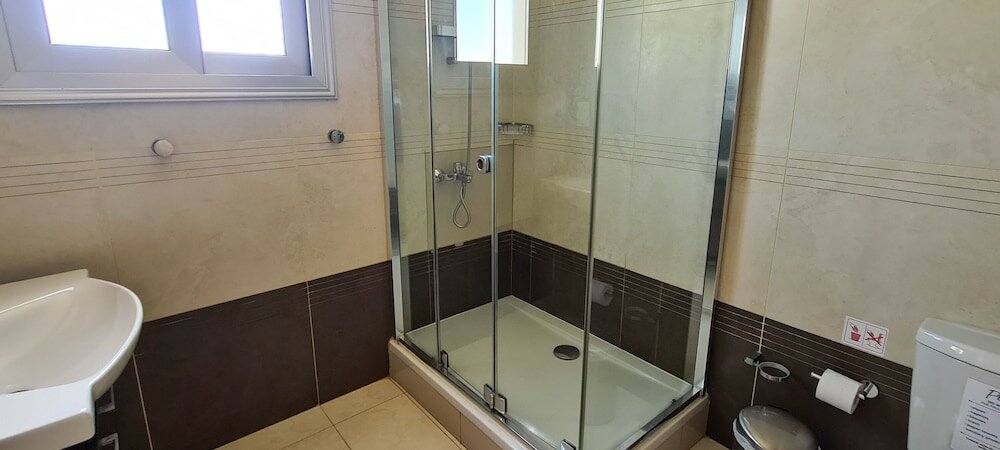 Фото Phaedrus Living Seafront Pallini Court