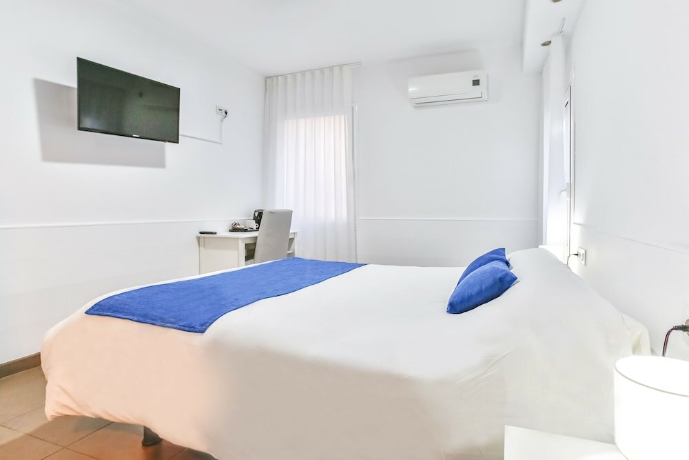 Фото Laramond Barcelona Rooms