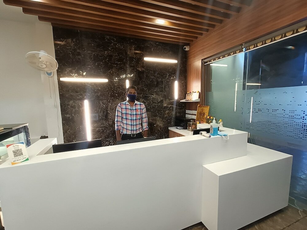 Фото Hotel Akshay Grand