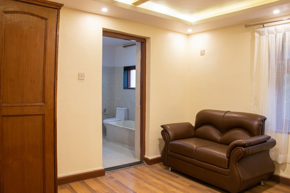 Фото Everland Kathmand Hotel