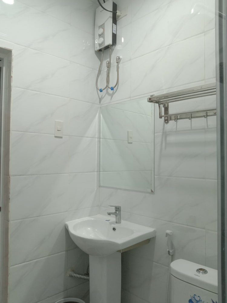 Фото Meaco Royal Hotel- Lucena