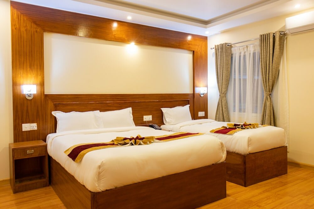 Фото отеля 2