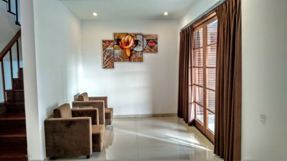 Фото Bale Gede Villas