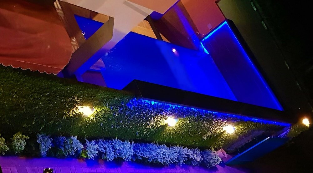 Фото Home Suites Boutique Hotel