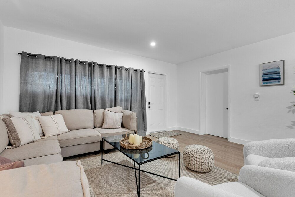 Фото Deluxe Coral Park 5bd Brand New Villa