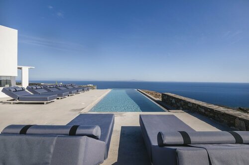 Гостиница Luxury Villa With Pool And Sea View
