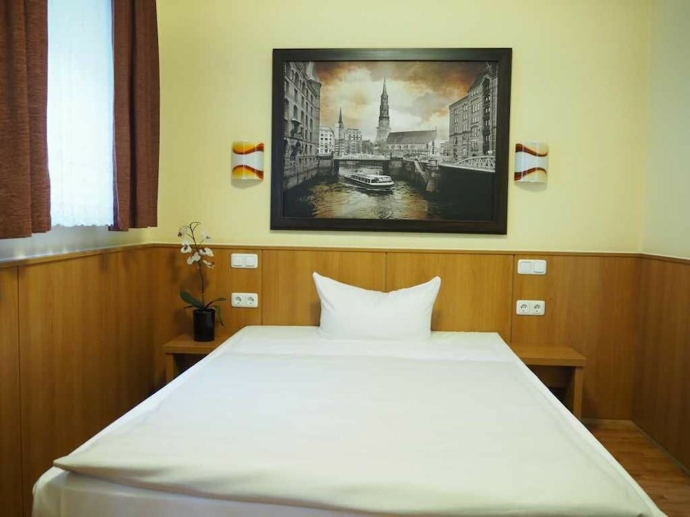 Фото Altan Hotel