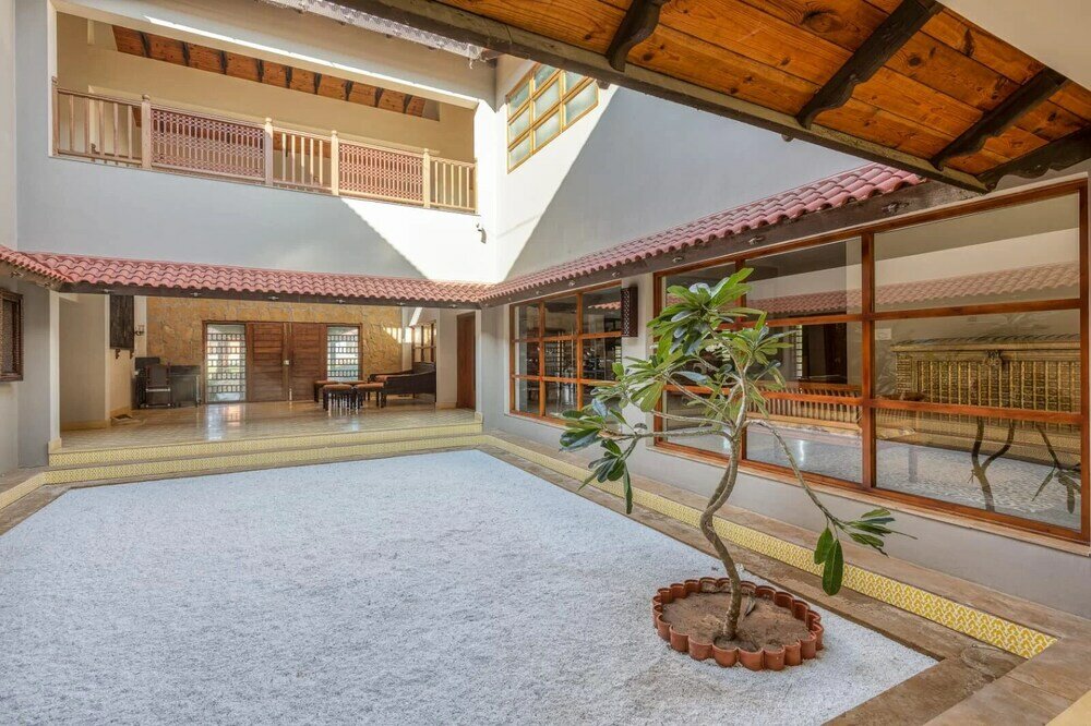 Фото The Kutchh Courtyard Resort