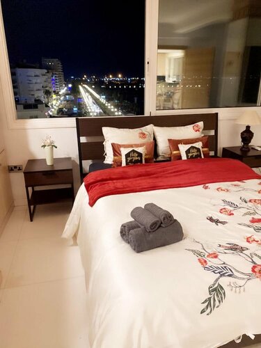 Гостиница Larnaca Seaview Rooms в Ларнаке