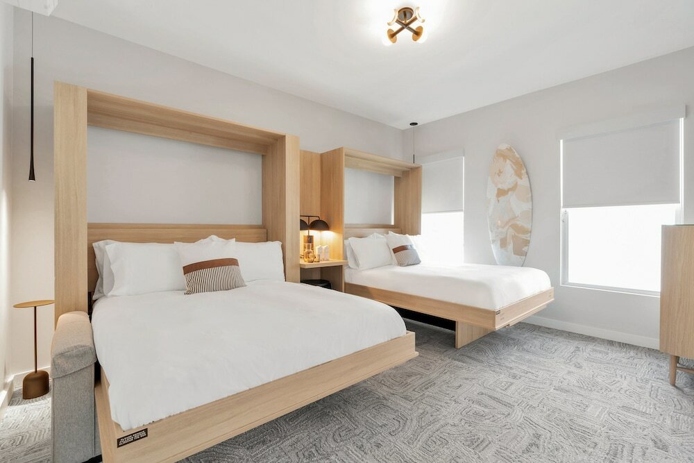 Фото The St Laurent Social Club & Guest Rooms