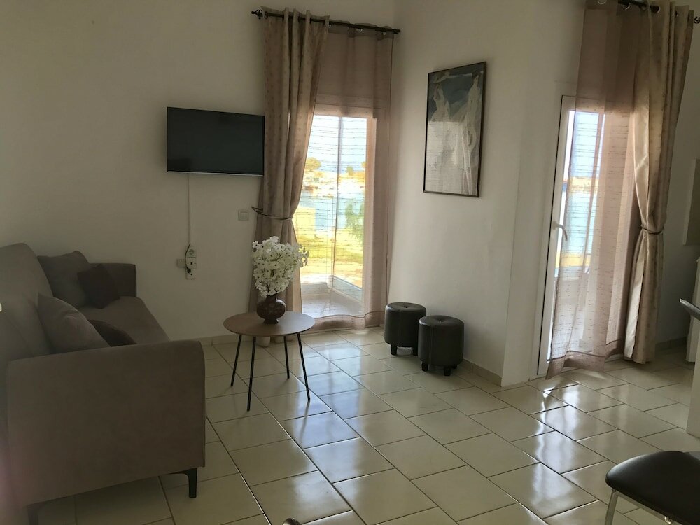 Фото Sea View Apts & Suites by Pachiplex