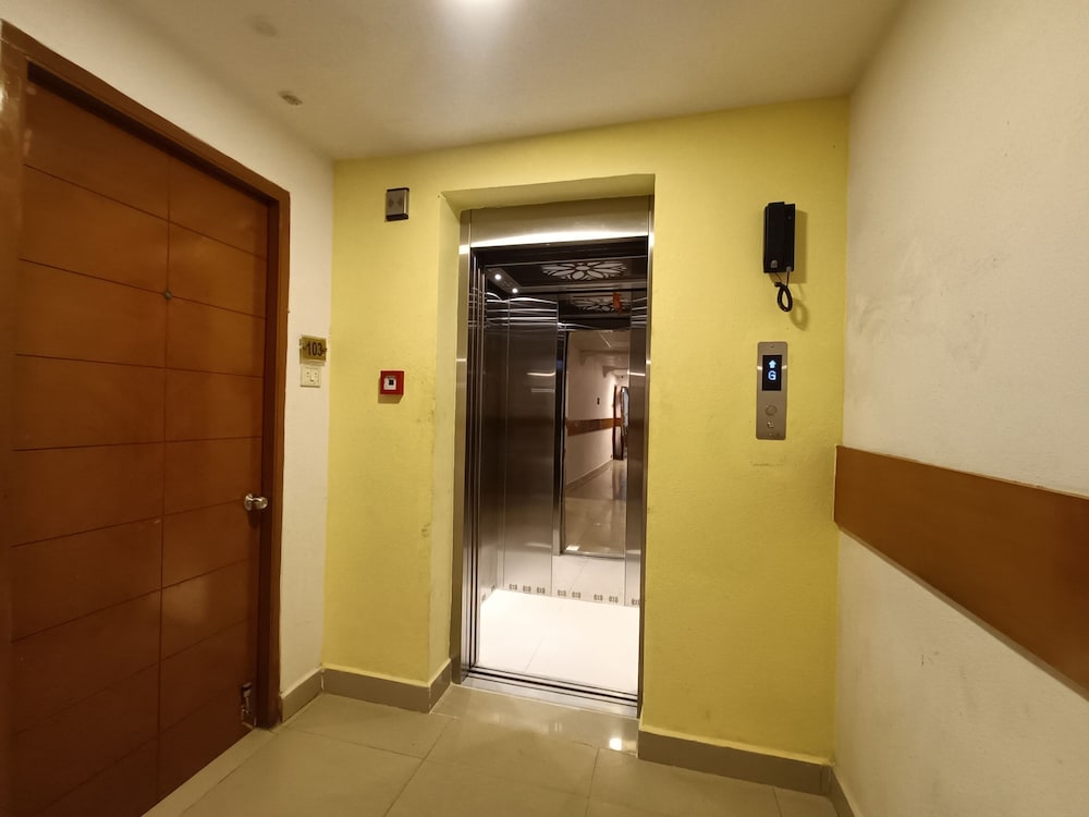 Фото Gt Grande Hotel-Near Us Consulate