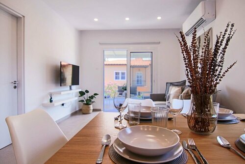 Гостиница Phaedrus Living Seaside Luxury Limnaria 172 в Пафосе