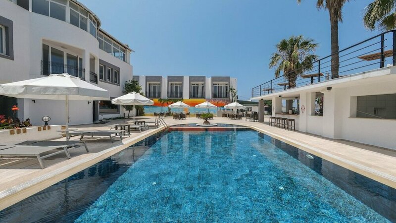 Гостиница Tangiers Hotel Yalıkavak в Ялыкаваке