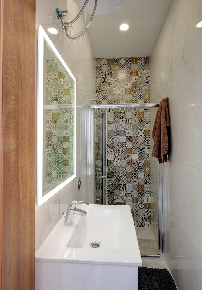 Фото Perfect Location, Cosy 1br Apartment