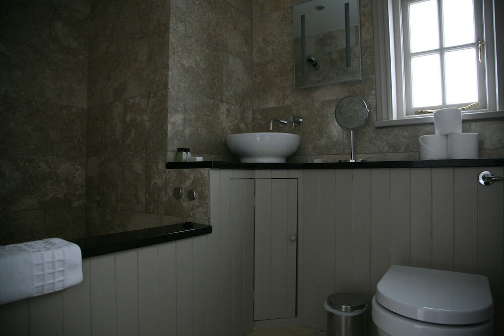 Фото Thornton Manor Estates