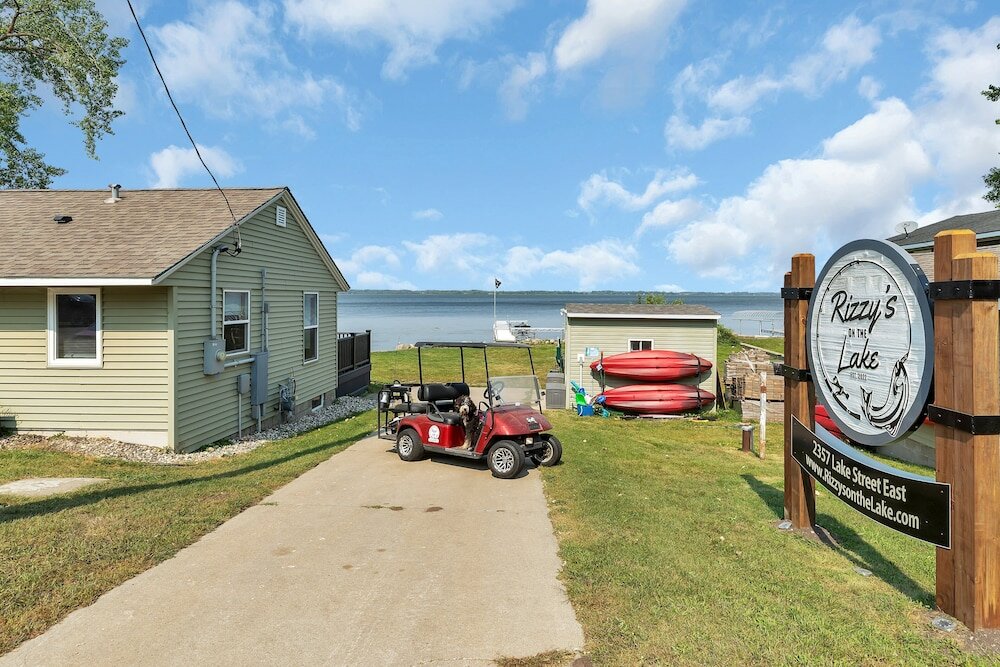 Фото Rizzy's on the Lake