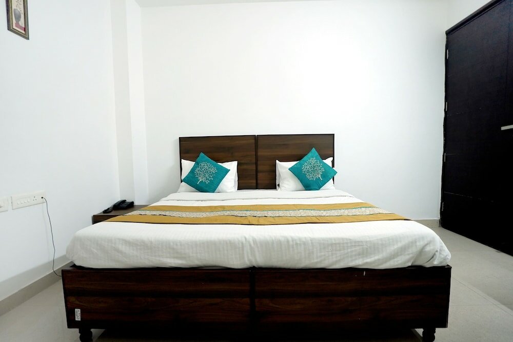 Фото Gupta Residency