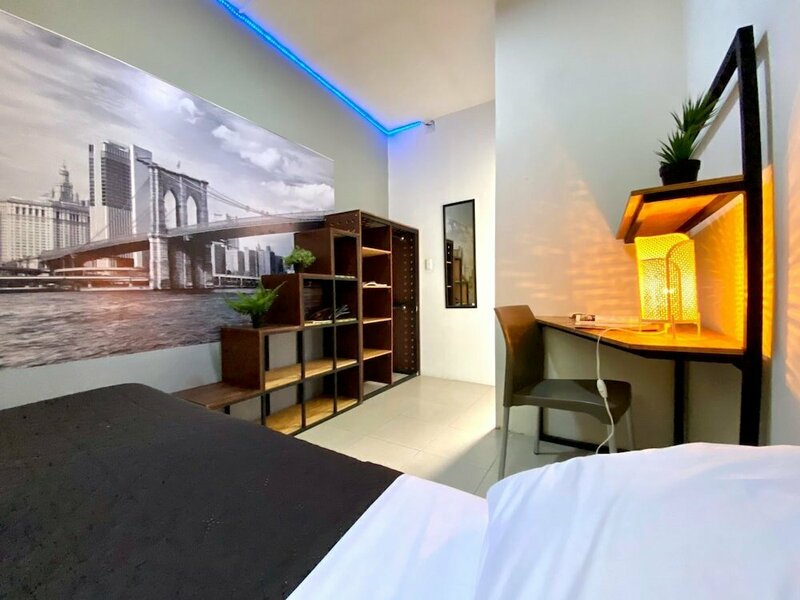 Гостиница Roomies Hostel Parque Mexico в Мехико