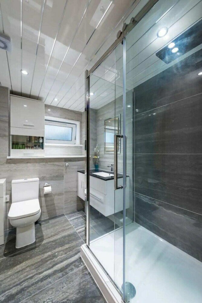 Фото Elegant 4 Bedroom Maisonette Near Wardie Bay